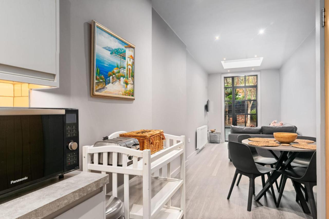 Lovely 2-Bed Apartment - Hosted By Guestready Λονδίνο Εξωτερικό φωτογραφία