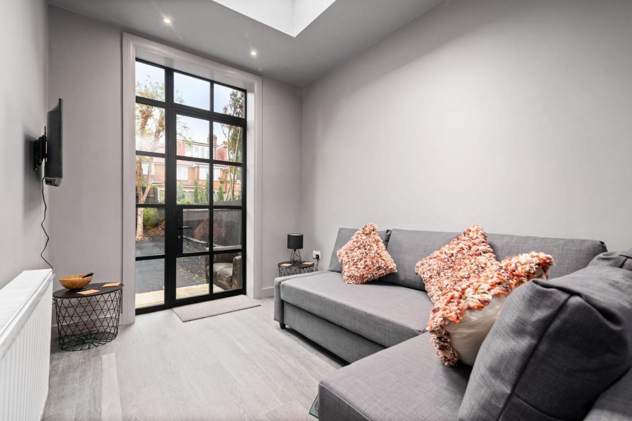Lovely 2-Bed Apartment - Hosted By Guestready Λονδίνο Εξωτερικό φωτογραφία