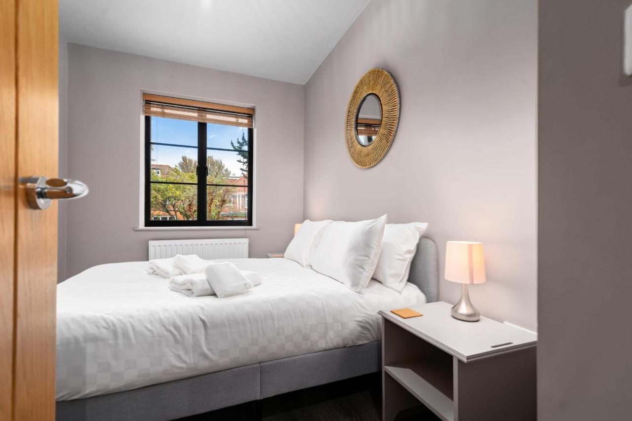 Lovely 2-Bed Apartment - Hosted By Guestready Λονδίνο Εξωτερικό φωτογραφία