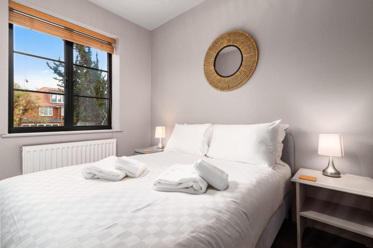 Lovely 2-Bed Apartment - Hosted By Guestready Λονδίνο Εξωτερικό φωτογραφία