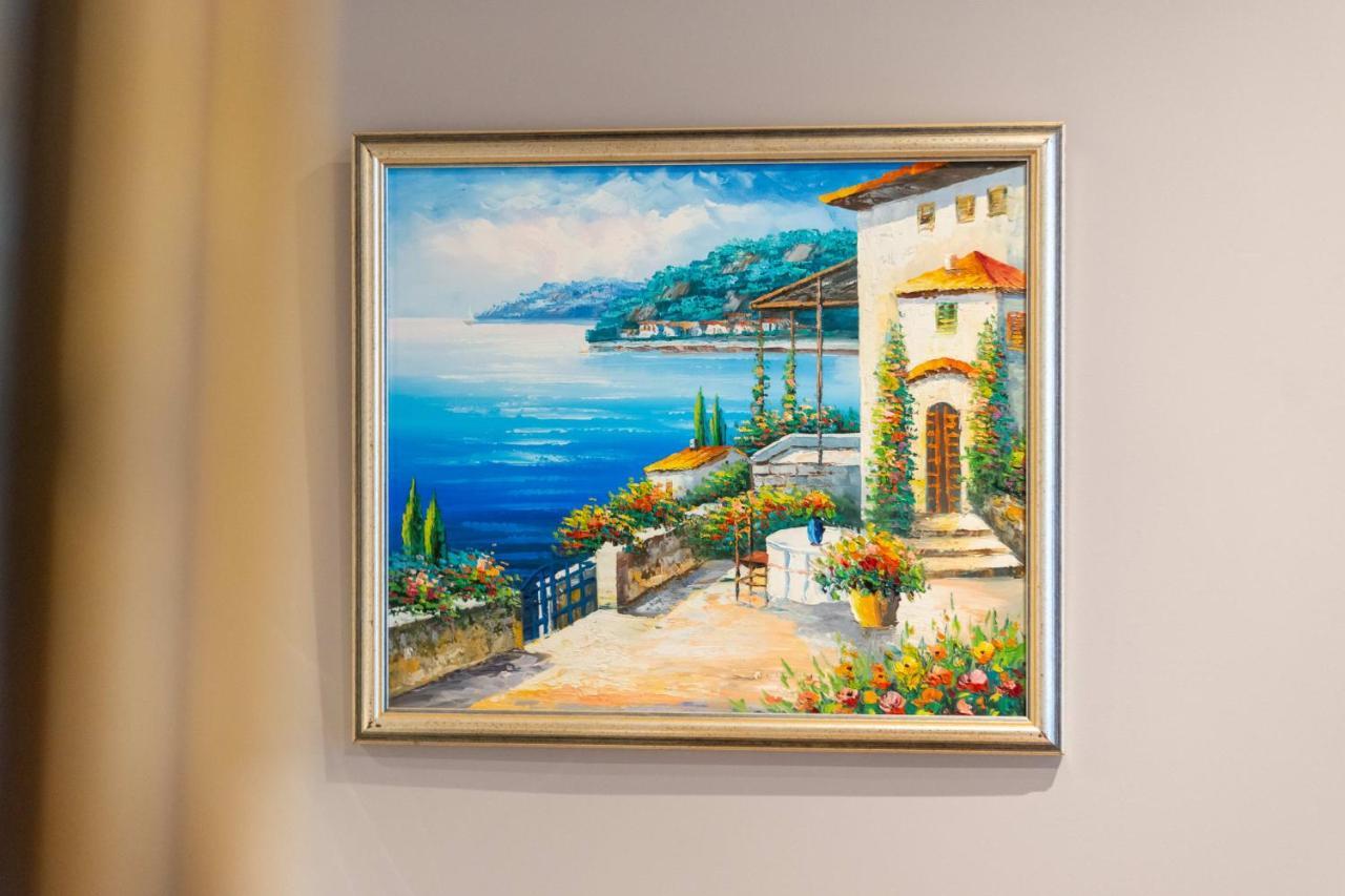 Lovely 2-Bed Apartment - Hosted By Guestready Λονδίνο Εξωτερικό φωτογραφία
