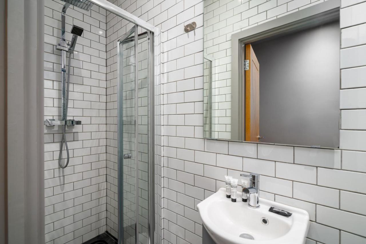 Lovely 2-Bed Apartment - Hosted By Guestready Λονδίνο Εξωτερικό φωτογραφία
